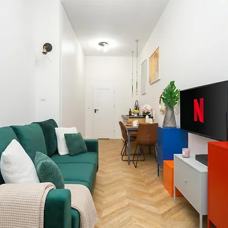 Golden In - Cozy And Stylish - Zabkowska B Warszawa
